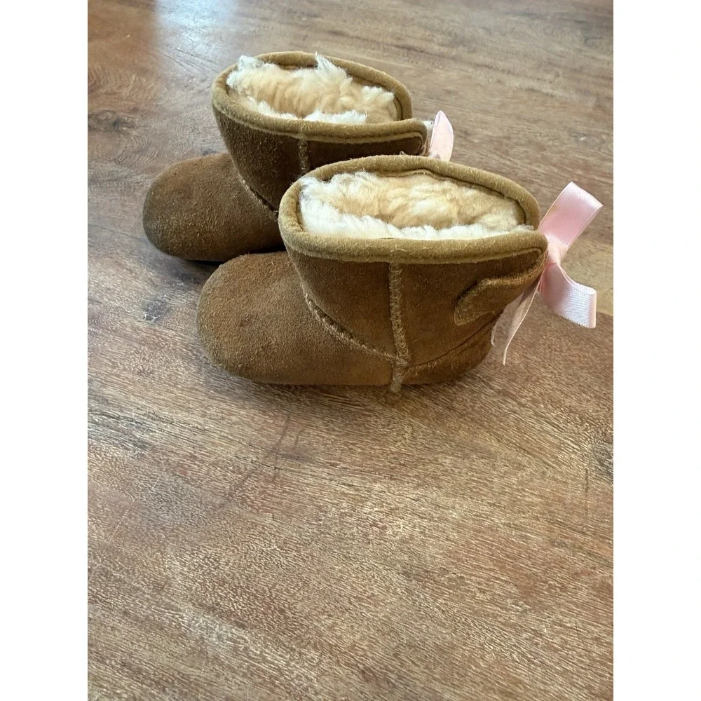 UGG Jesse Bow II Infant‎ Baby Boots Size 2/3 Chestnut Brown Pink Satin Bow